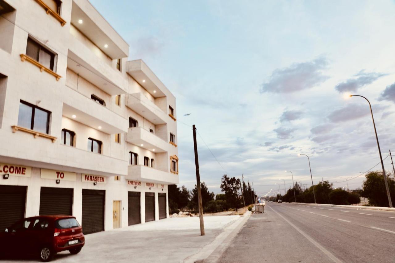 Faraseen Apartments Al Qastal Exterior foto